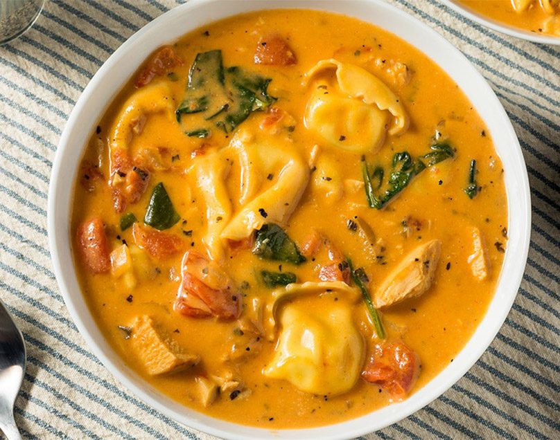 tomatosoupa-me-tortelinia