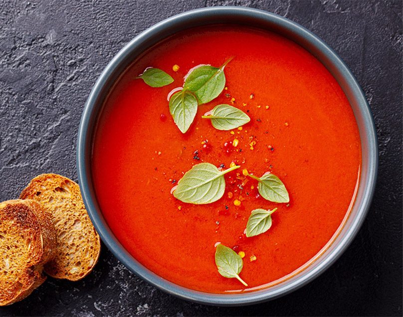 tomatosoupa-me-vasiliko